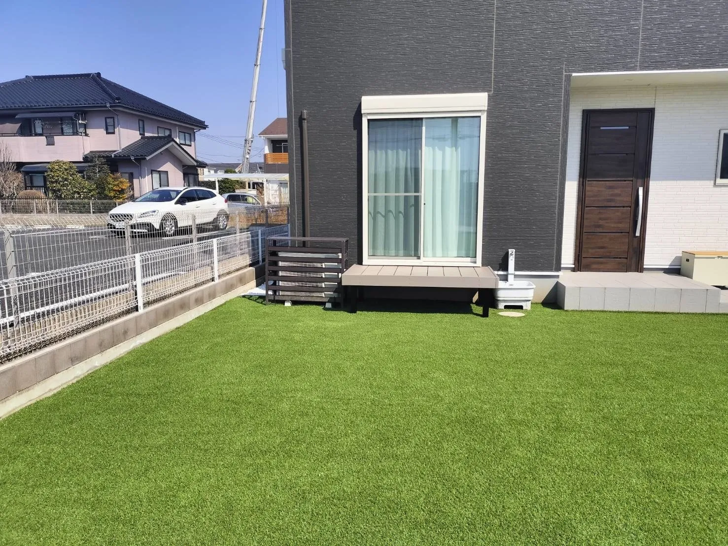 三協アルミ ヴィラウッド<br>サイズ 1間×3尺<br>メンテナンスフリーで末長く使用できる為、おすすめです♪